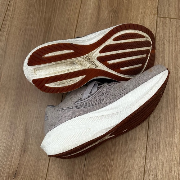 Saucony Triumph Run for Good - Picture 3 of 4